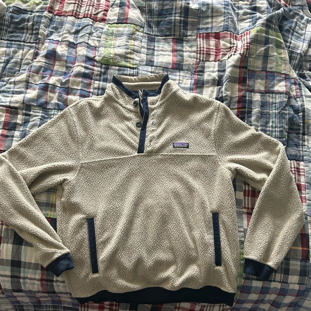 Patagonia Cream and Blue Crewneck Sweater
